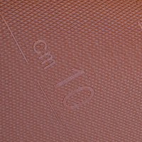 Dettaglio della superficie della Passatoia Cucina Genia Beige, realizzata in 100% poliestere con trattamento protettivo.